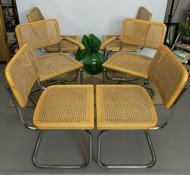 A Vintage Set Of Six Chair